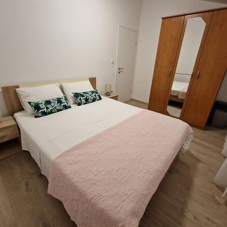 מורטר Apartment Hramina מראה חיצוני תמונה